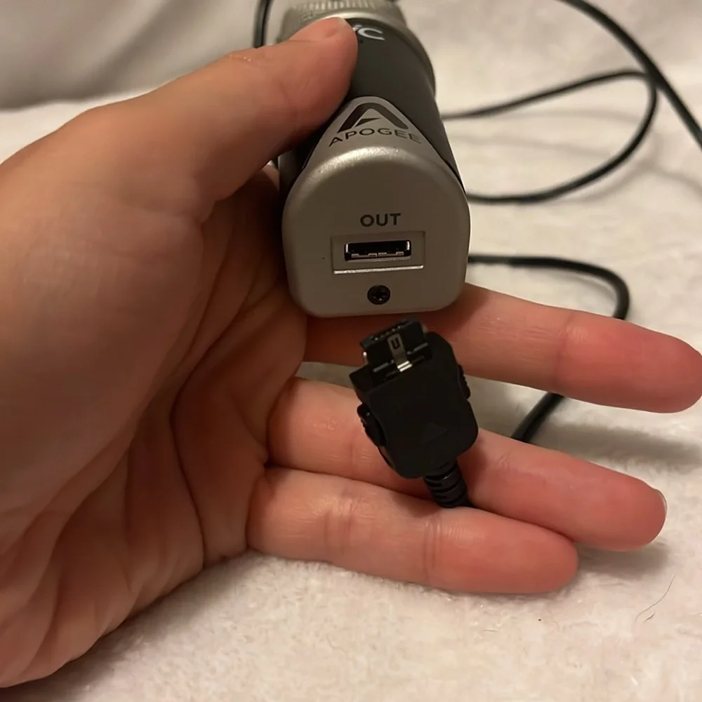 Apogee microphone